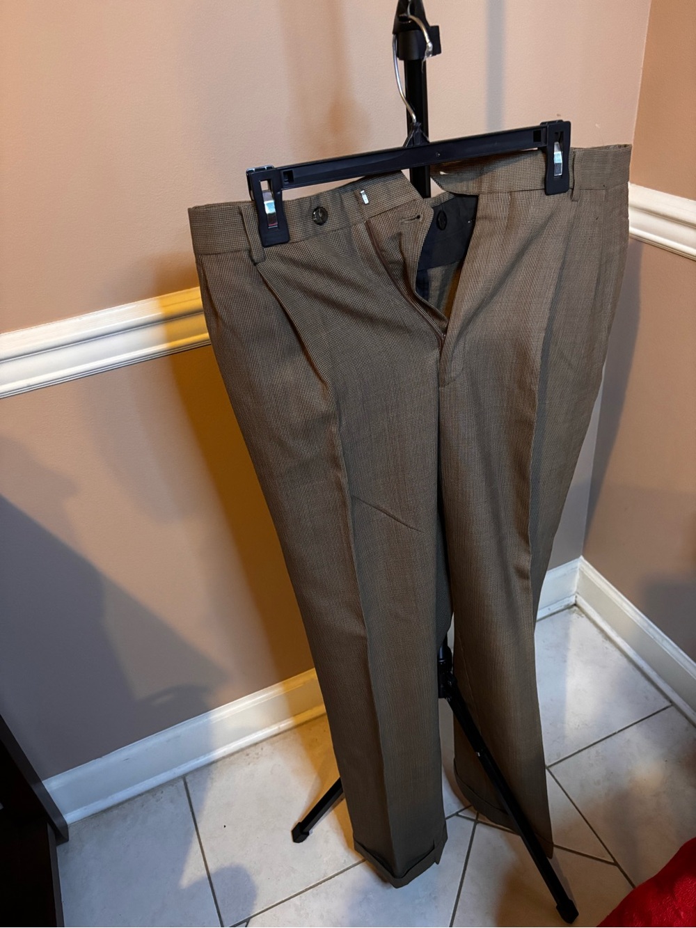 Jos. A. Bank Men's Brown Beige Dress Pants